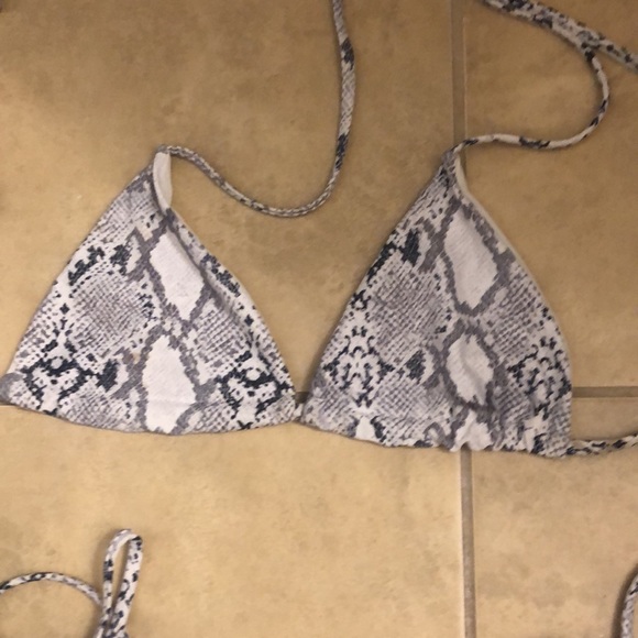 Brand new never worn bikini - Picture 3 of 4